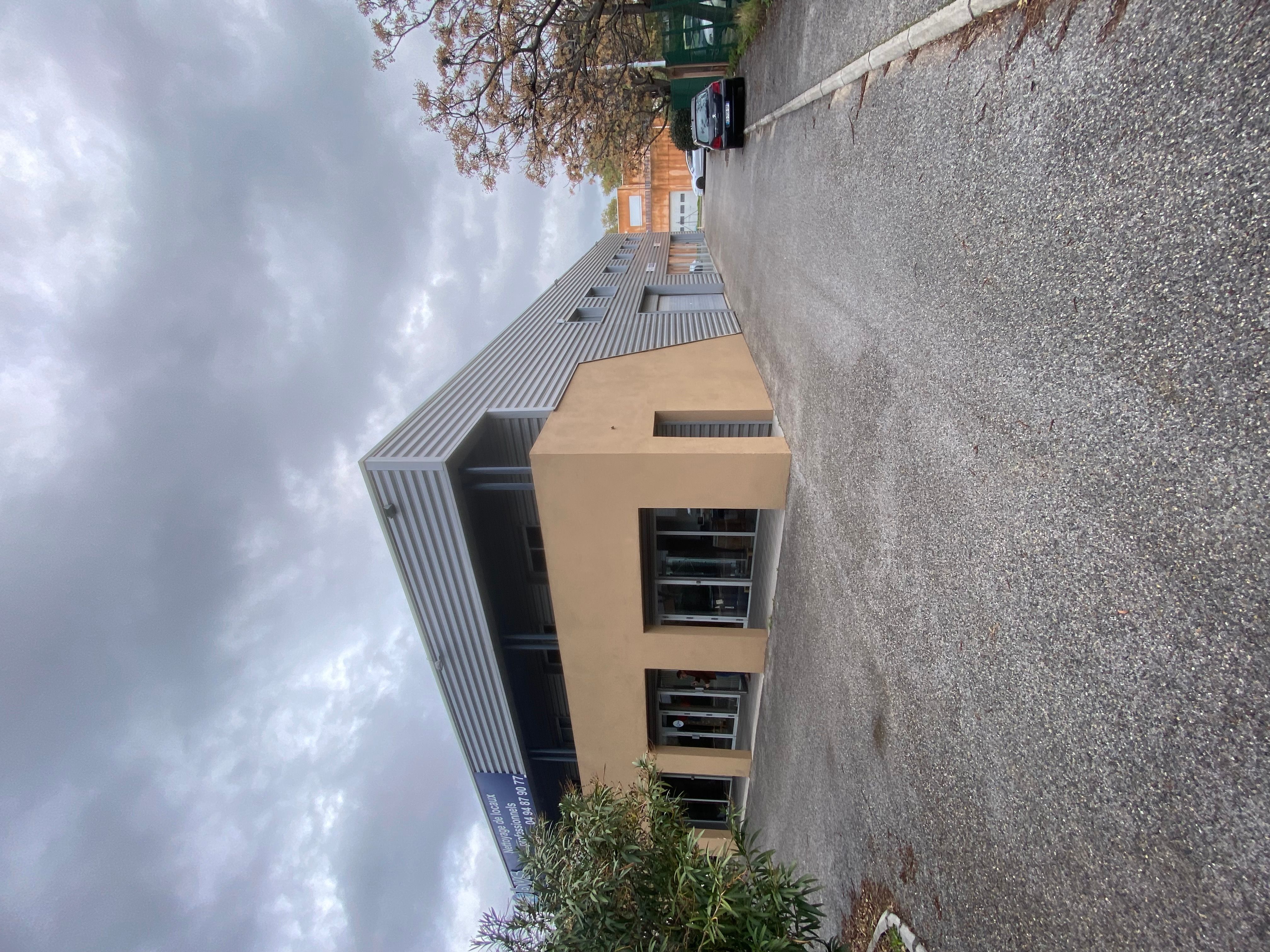 Local Commercial - SIX-FOURS-LES-PLAGES