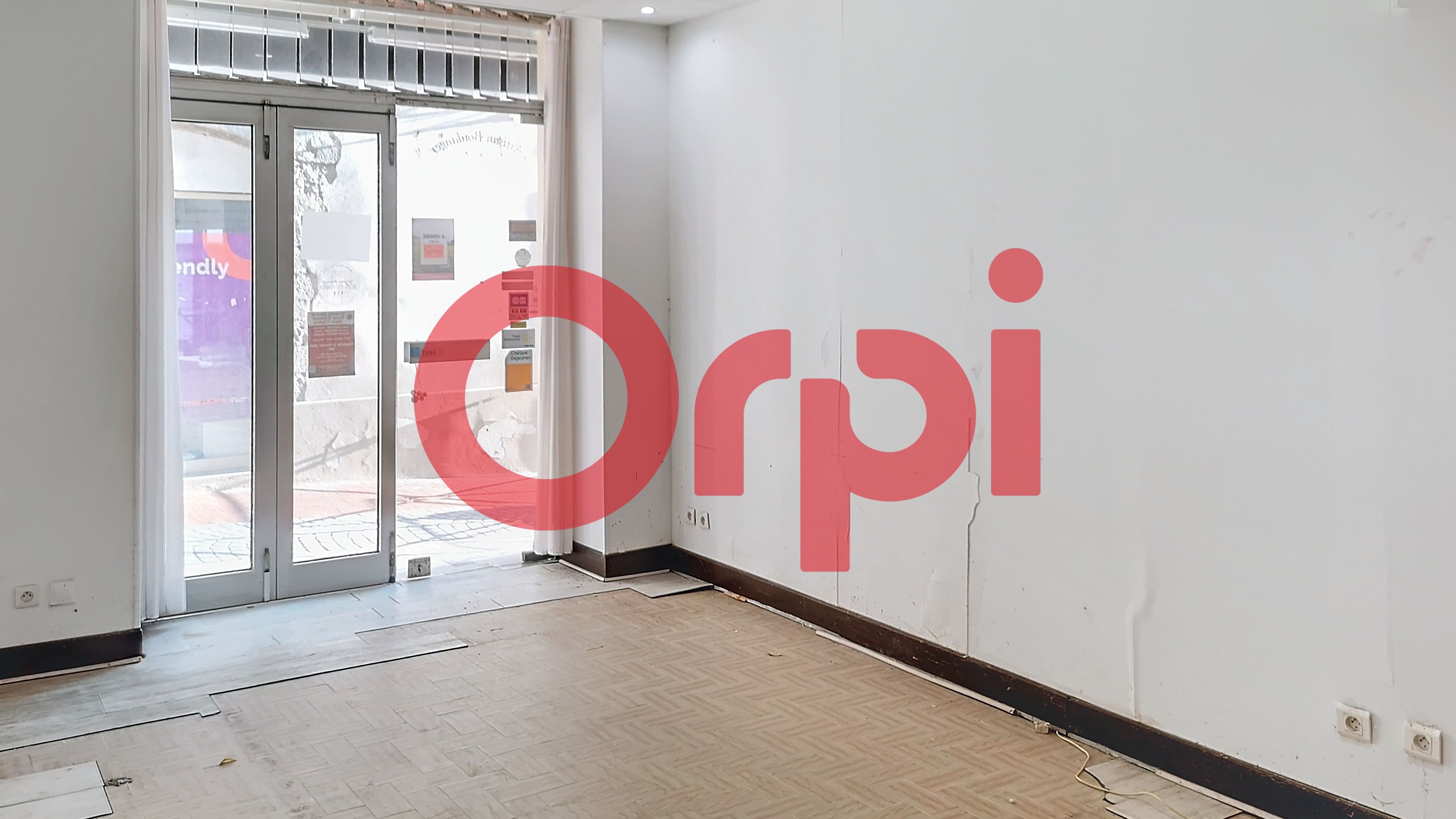 Local Commercial - OLLIOULES